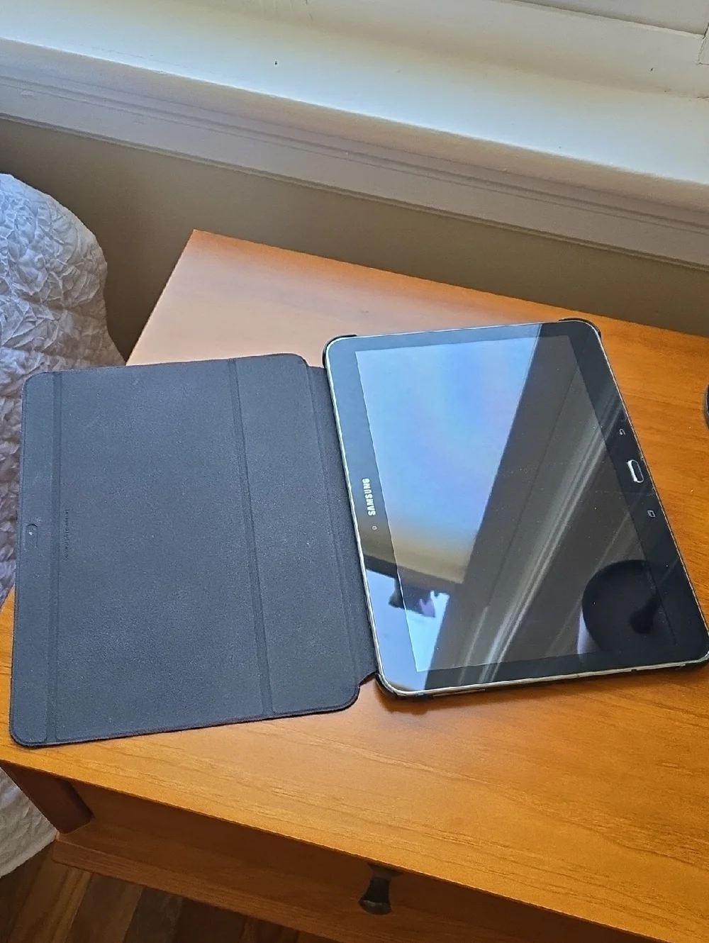Samsung Black Tablet